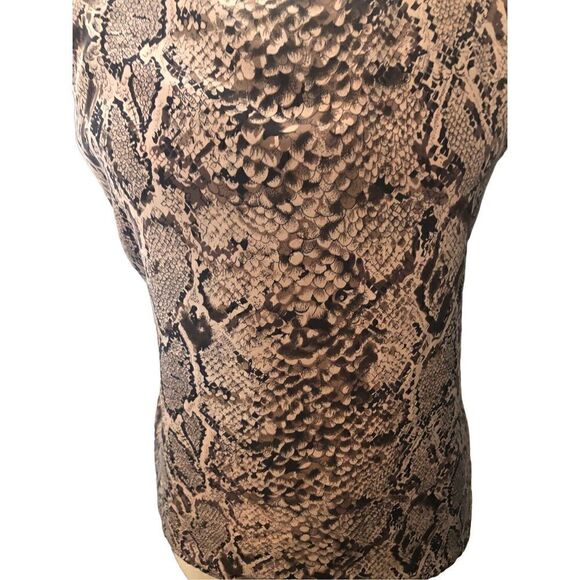 Multiple animal print reversible tank top - Picture 2 of 11